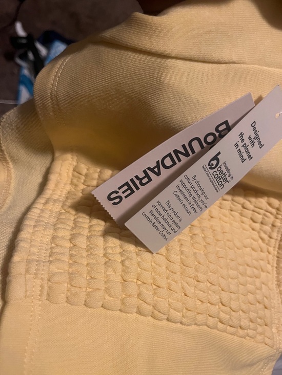 No Boundaries Pale Yellow Strapless Crop Top - Picture 4 of 4